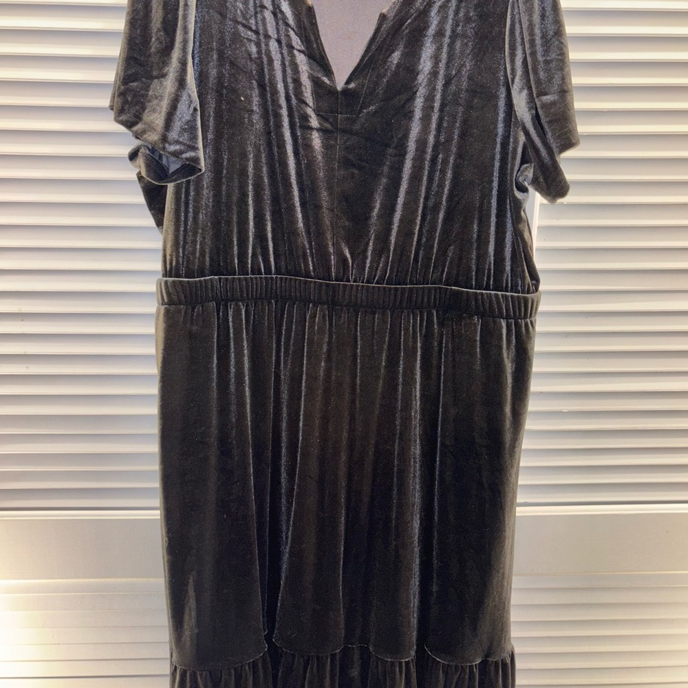 Terra & Sky Gray Flutter Sleeve V-Neck Sundress